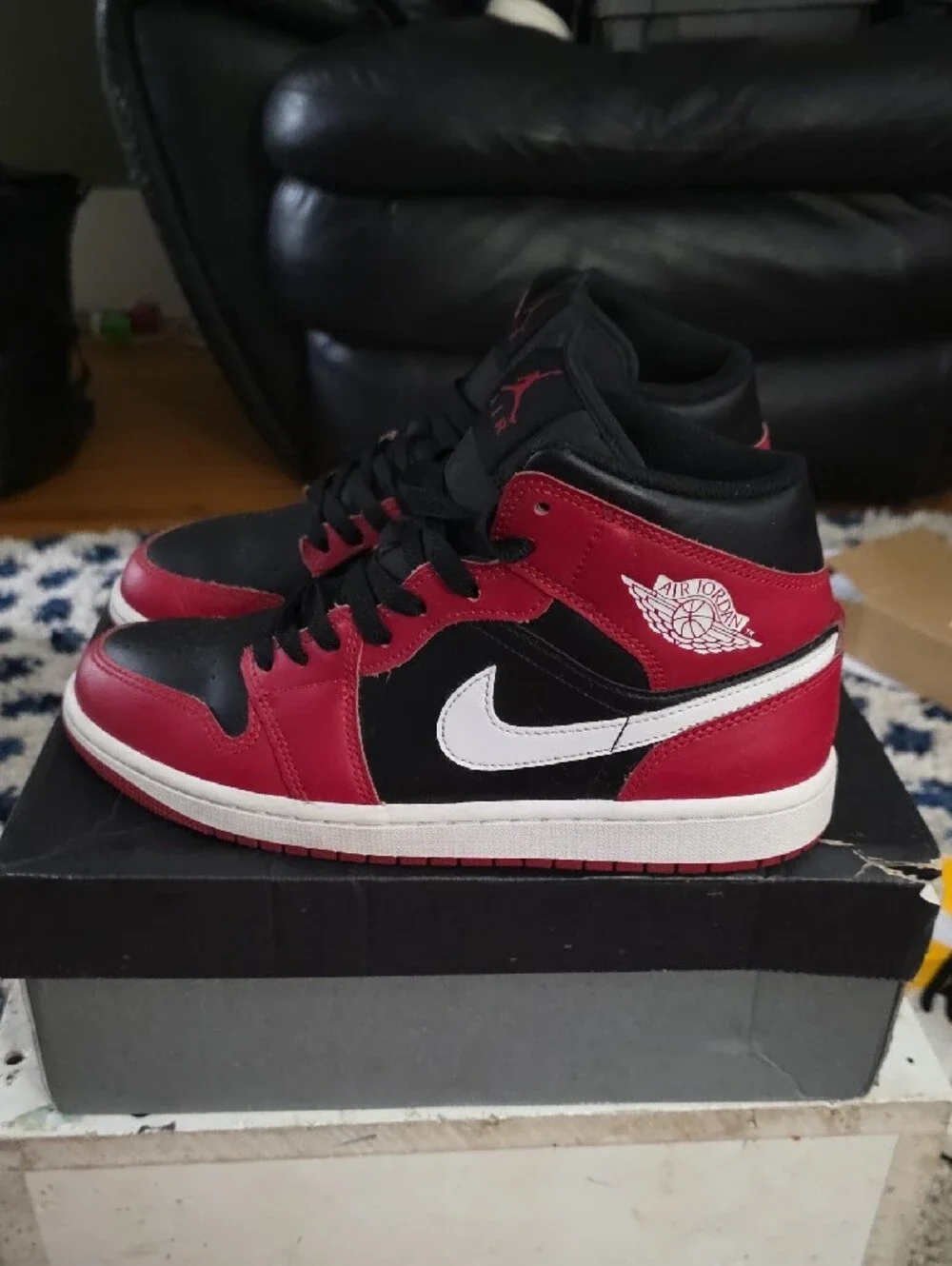 Air Jordan 1 Mid 